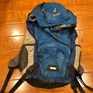 deuter Kids Junior size daypack, used often but still in good condition